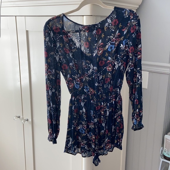 Romper - Picture 4 of 4